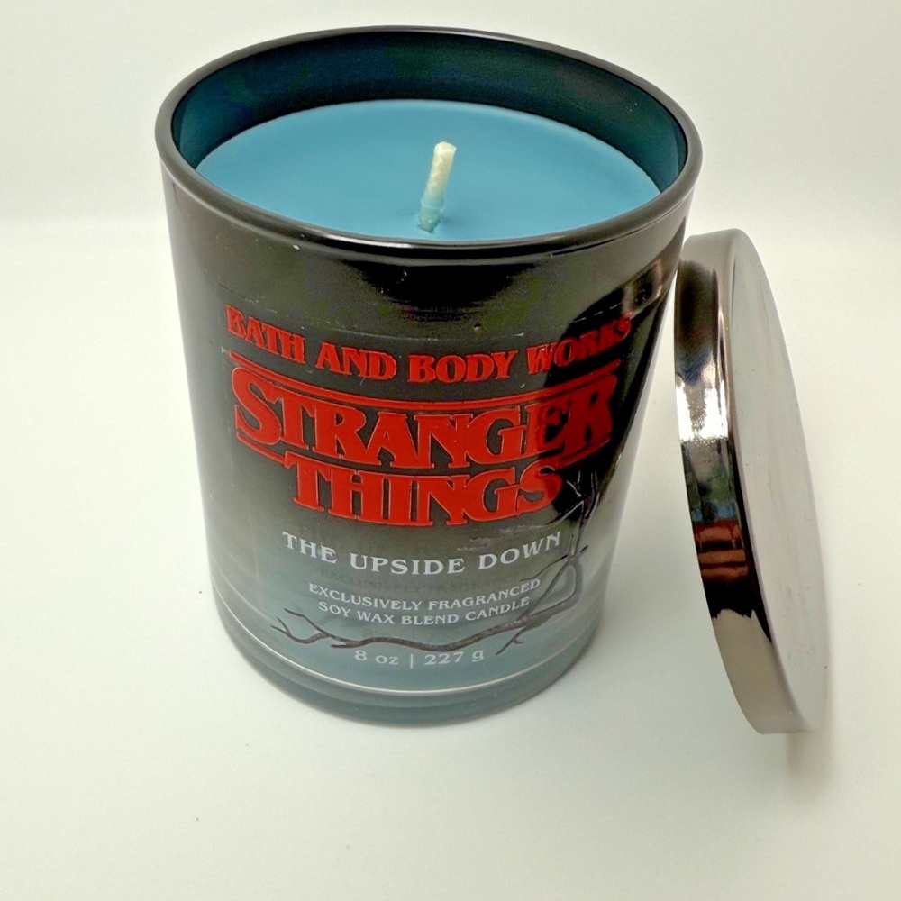 Stranger Things Candle Bath & Body Works “The Upside Down” 8oz Soy Wax Netflix